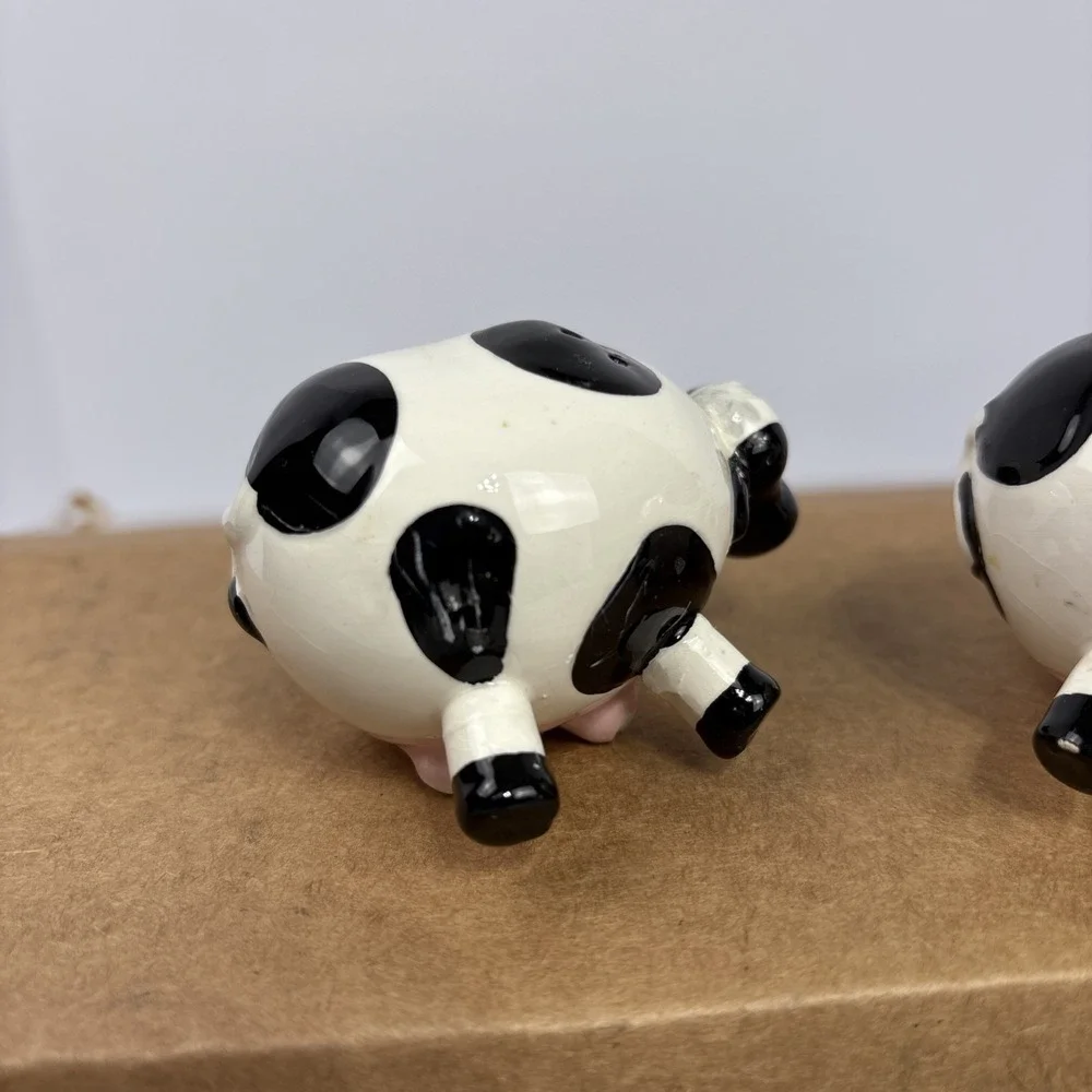 Vintage Spotted Milk Cow Salt & Pepper Shakers Small Black White Novelty Ceramic